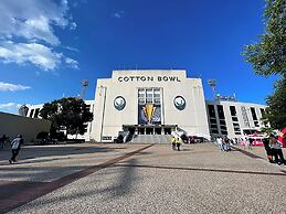 Crowne Plaza Hotel Dallas Downtown by IHG