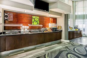 La Quinta Inn & Suites by Wyndham Raleigh Durham Intl AP