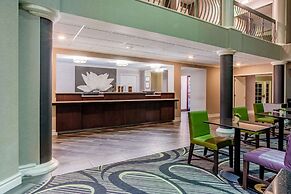 La Quinta Inn & Suites by Wyndham Raleigh Durham Intl AP