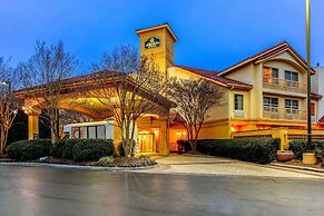 La Quinta Inn & Suites by Wyndham Raleigh Durham Intl AP