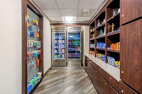 La Quinta Inn & Suites by Wyndham Raleigh Durham Intl AP