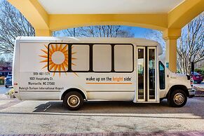 La Quinta Inn & Suites by Wyndham Raleigh Durham Intl AP