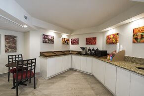 Red Roof Inn PLUS+ Houston - Energy Corridor