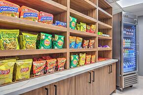 La Quinta Inn & Suites by Wyndham Dallas DFW Airport North