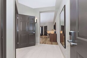 La Quinta Inn & Suites by Wyndham Dallas DFW Airport North