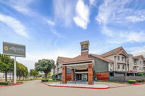 La Quinta Inn & Suites by Wyndham Dallas DFW Airport North