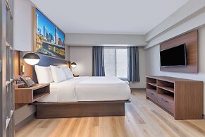 La Quinta Inn & Suites by Wyndham Dallas DFW Airport North