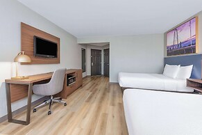 La Quinta Inn & Suites by Wyndham Dallas DFW Airport North