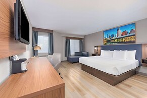 La Quinta Inn & Suites by Wyndham Dallas DFW Airport North