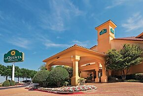 La Quinta Inn & Suites by Wyndham Dallas DFW Airport North