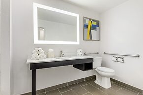 Comfort Inn & Suites Irving Las Colinas DFW