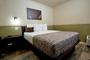 Family Garden Inn & Suites