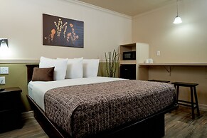Family Garden Inn & Suites