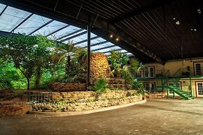 Family Garden Inn & Suites