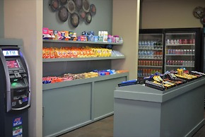 Family Garden Inn & Suites