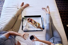 Embassy Suites by Hilton Los Angeles LAX South/El Segundo