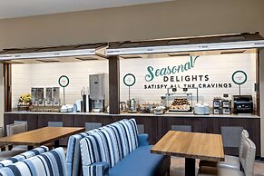 Embassy Suites by Hilton Los Angeles LAX South/El Segundo