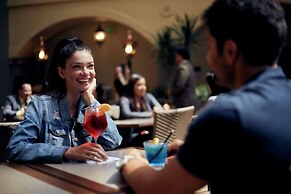 Embassy Suites by Hilton Los Angeles LAX South/El Segundo