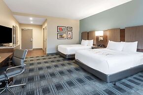 La Quinta Inn & Suites by Wyndham Aberdeen-APG