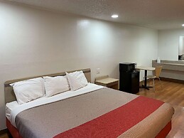 Motel 6 Hagerstown, MD