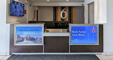 Motel 6 Danvers, MA - Boston North