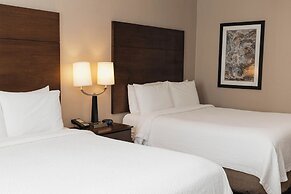 The Colonial Hotel