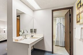 HomeTowne Studios by Red Roof Ridgecrest