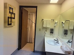 HomeTowne Studios by Red Roof Ridgecrest