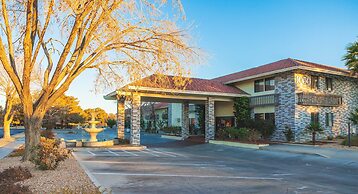 HomeTowne Studios by Red Roof Ridgecrest