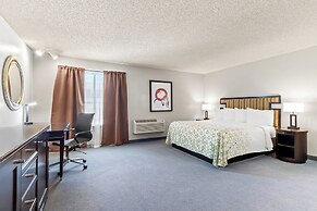 HomeTowne Studios by Red Roof Ridgecrest