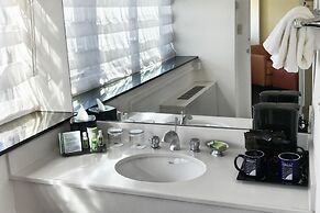 Washington Plaza Hotel