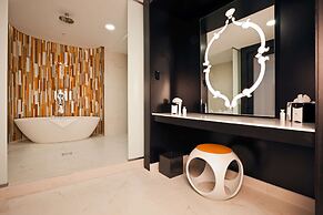 Washington Plaza Hotel