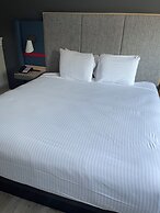 The Midtowner Hotel, SureStay Collection by Best Western