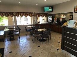 Super 8 by Wyndham Salinas