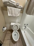 Hotel Red Rose by Townhouse Covington I-64