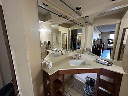 Hotel Red Rose by Townhouse Covington I-64