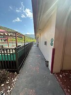 Hotel Red Rose by Townhouse Covington I-64