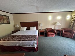 Hotel Red Rose by Townhouse Covington I-64