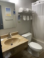 Days Inn by Wyndham Warrensburg