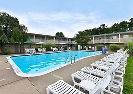 Econo Lodge And Suites Shamokin Dam - Selinsgrove