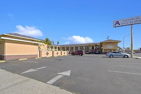 America's Deluxe Inn