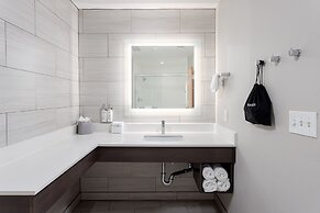 Holiday Inn Express Pensacola Beach by IHG