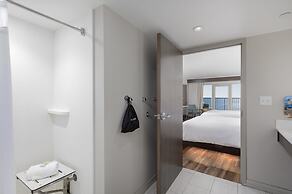 Holiday Inn Express Pensacola Beach by IHG