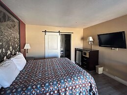 Motel 6 Pasadena, CA – Old Town Pasadena Area