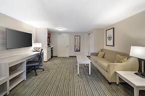 Best Western Plus Twin View Inn & Suites