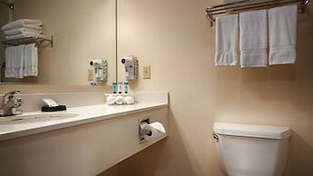 Best Western Plus Twin View Inn & Suites