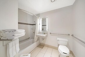 Best Western Plus Twin View Inn & Suites