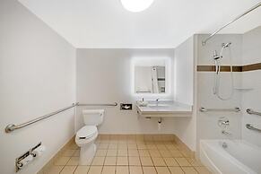 Best Western Plus Twin View Inn & Suites