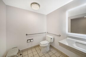 Best Western Plus Twin View Inn & Suites