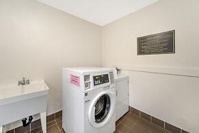 Best Western Plus Twin View Inn & Suites